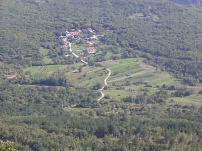 Pogled sa bevnice na dolinu