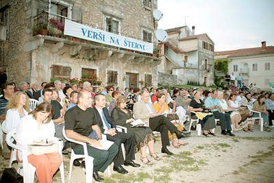 Pjesnici okupljeni oko Batisteline terne