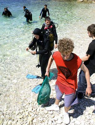 Iza turista u Hrvatskoj godinje ostane oko sto tisua tona komunalnog otpada