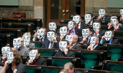 Dio poljskih parlamentaraca prosvjedovali su protiv ACTA-e (foto: Tportal.hr)