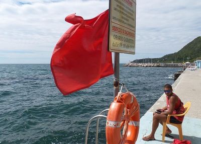 Kupai su vidjeli peraju i lea na manje od 20 metara od plae (Arhiva)