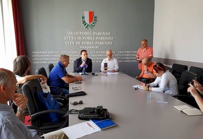 Sa dananje press konferencije u Maloj vijenici Grada Porea (foto: porec.hr)